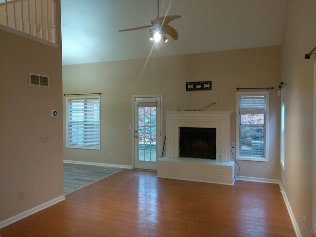 Foto del edificio - 5152 Laurel Bridge Ct SE