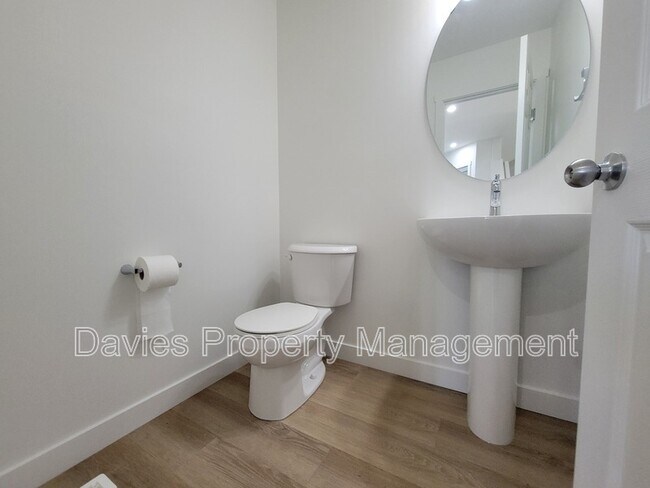 Photo du bâtiment - 8887 Carson Way SW