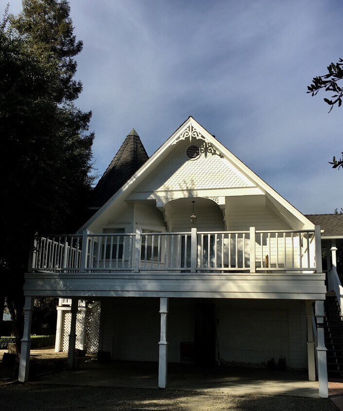 Foto principal - 7697 South Reed Avenue
