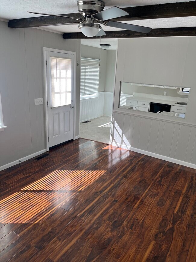 Building Photo - 3851 Rock Ridge Rd Irondale, AL 35210