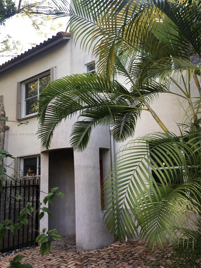 Foto del edificio - 3051 Center St