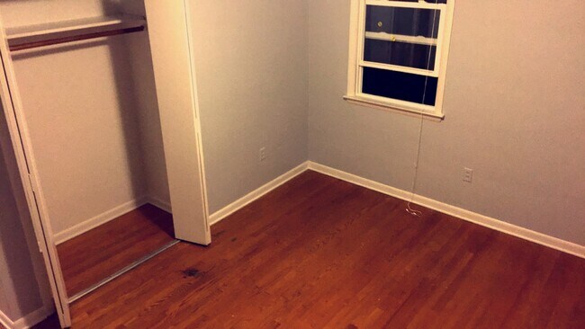 Foto del edificio - 1014 Sheridan Dr
