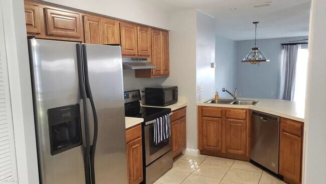 Building Photo - 2 br, 2 bath Townhome - 4891 Walden Cir