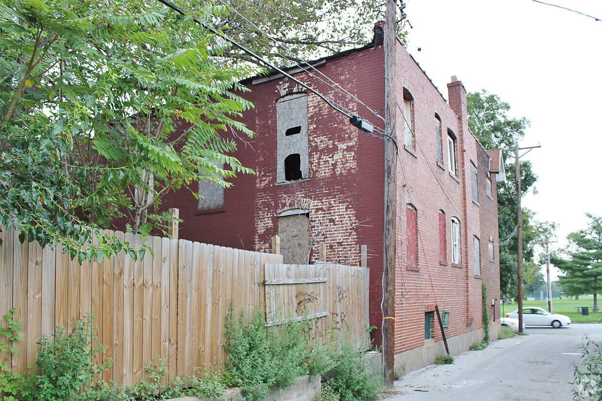 Foto del edificio - 3715 Fair Ave