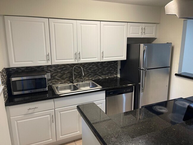 Foto del edificio - 8229 Kingsbrook Rd