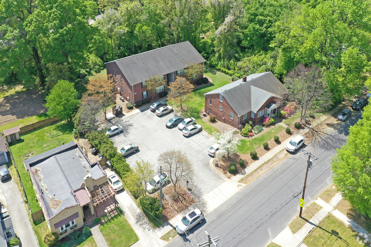 Foto aérea - Walker Avenue Apartments