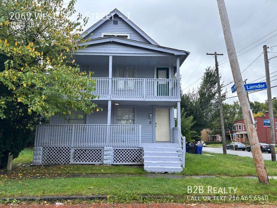Foto principal - 2069 W 98th St