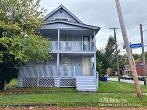 Building Photo - 2069 W 98th St