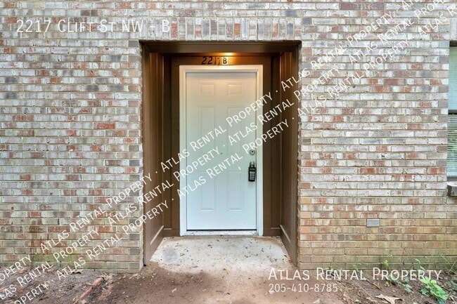 Building Photo - 2217 Clift St NW