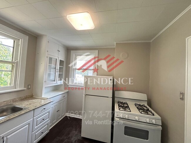 Building Photo - 5563 Bosworth Pl