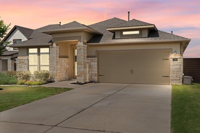 Building Photo - 7105 Jument Dr