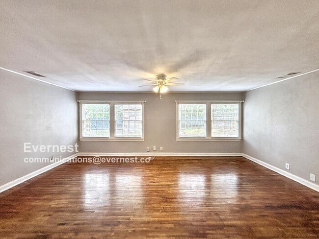 Building Photo - 208 Florence Dr