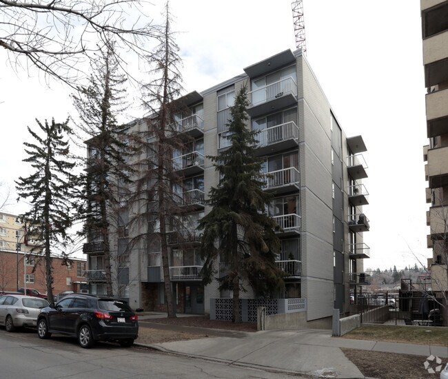 Photo du bâtiment - Park Royal Apartments