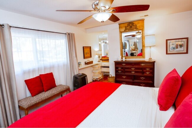 Foto del edificio - 250 Vista Montana Way