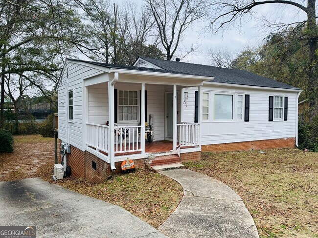 Foto del edificio - 613 N Greenwood St