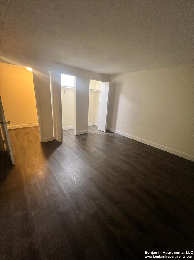 Foto del edificio - 116 Dustin St