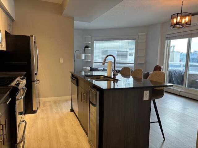 Photo du bâtiment - 10226-10104 104 Street NW