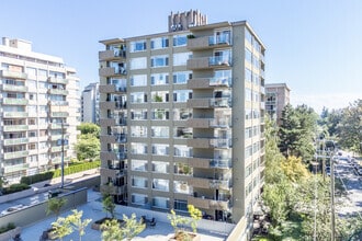 Building Photo - Savoy Towers
