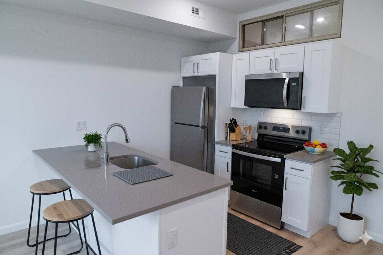 Foto principal - 7246 Rising Sun Ave