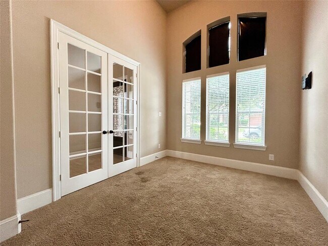 Building Photo - 3426 Stone Springs Dr