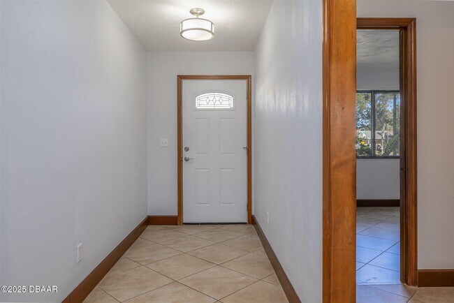 Foto del edificio - 909 Brookside Dr