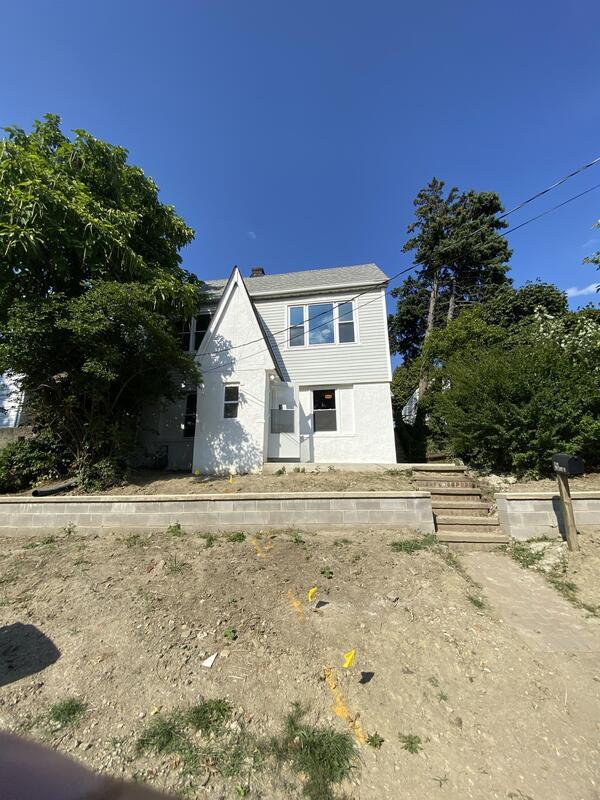 18531 Glenfield Rd, Cleveland, OH 44119 Condo for Rent in Cleveland, OH