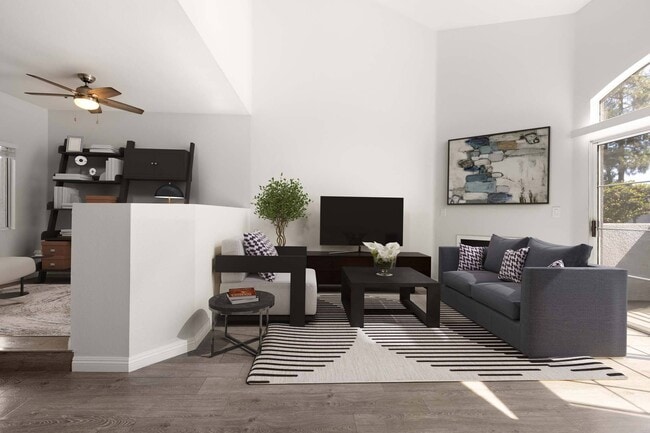 Foto del edificio - Nova Townhomes