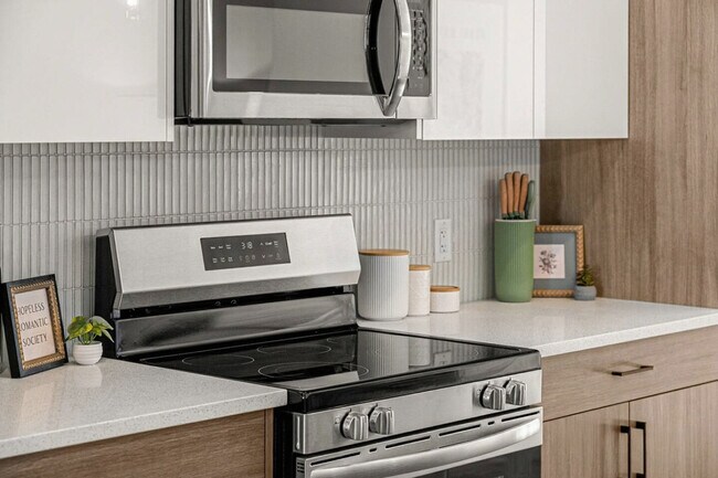 Photo du bâtiment - 2231-2281 81 St S W