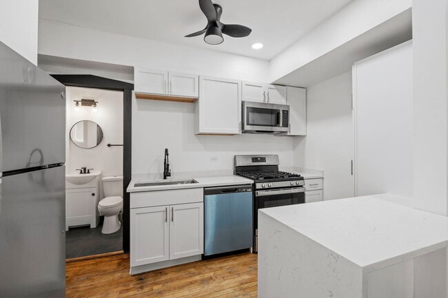 Building Photo - 7202 S Indiana Ave