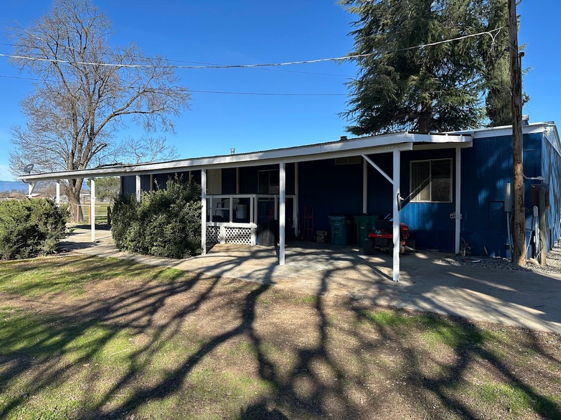 Primary Photo - Well maintained mobile home in Cottonwood