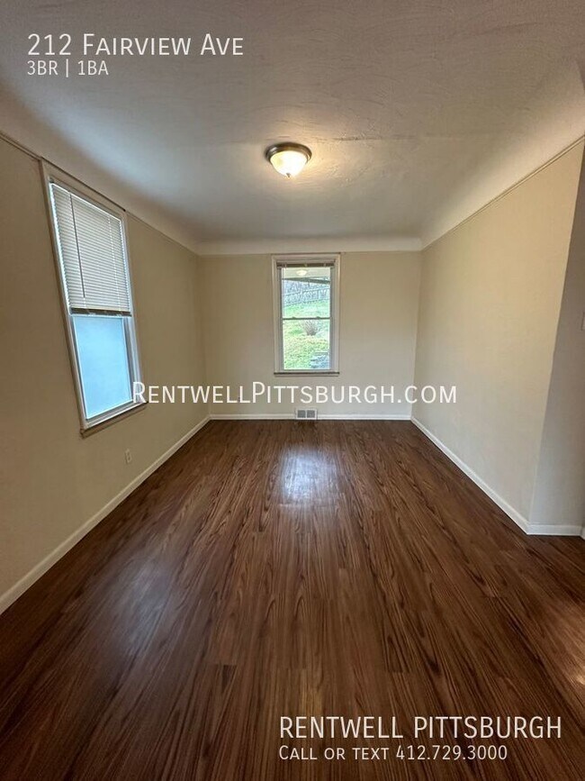 Building Photo - Three Bedroom Home in East Pittsburgh