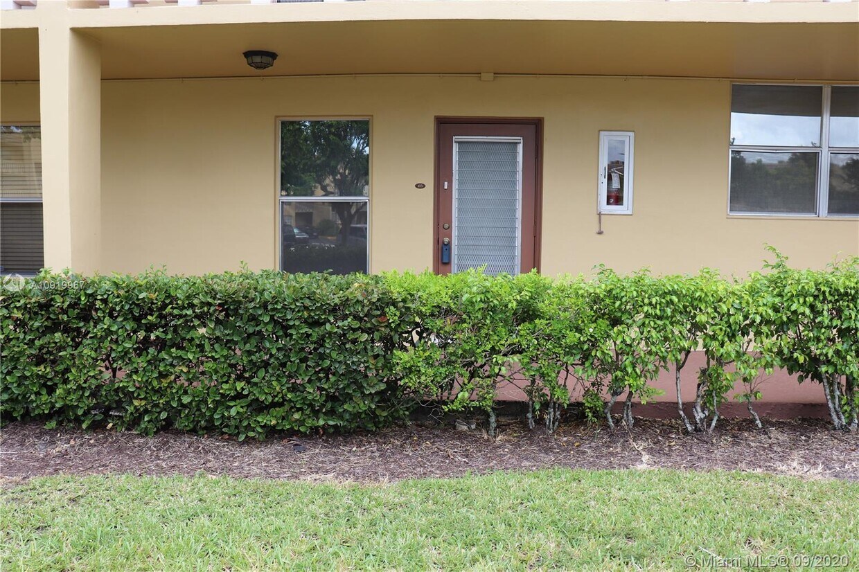 6020 NW 64th Ave Unit 103, Fort Lauderdale, FL 33319 Condo for Rent
