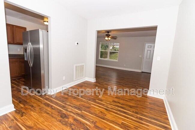 Foto del edificio - 1712 Tunnel Blvd