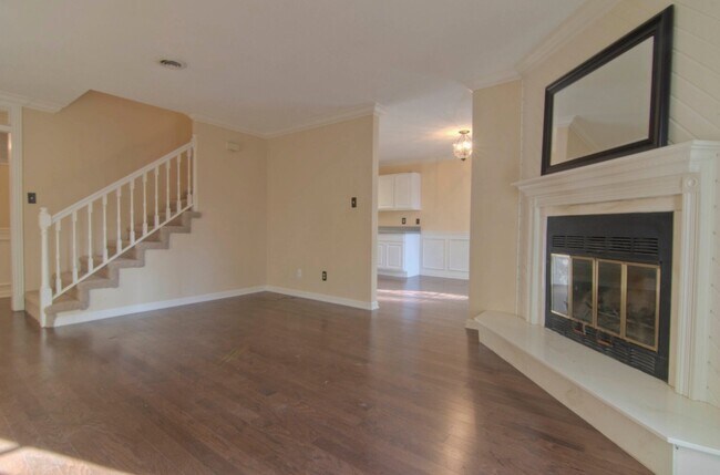 Foto del edificio - West Knoxville 37919 - 2 bedroom, 2.5 bath...
