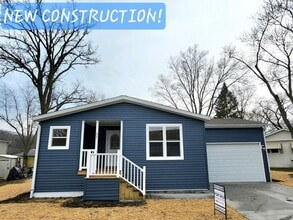 Building Photo - 221 Little Peninsula Rd