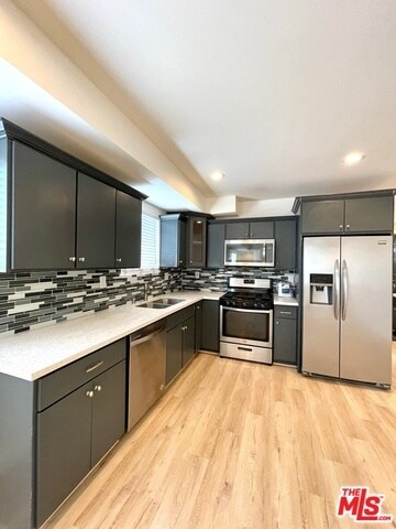 Foto del edificio - 1846 S Curson Ave