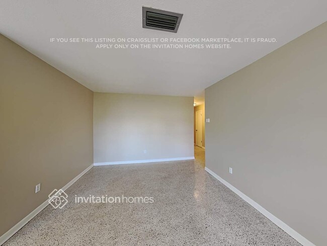 Building Photo - 619 Sherwood Dr