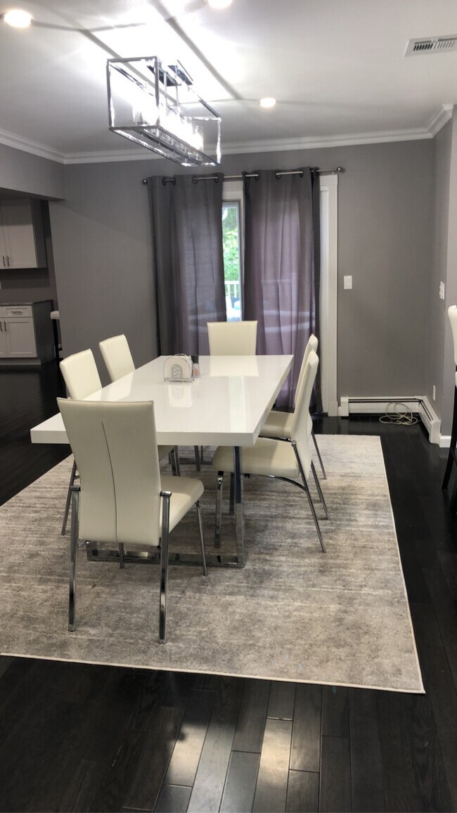 4 Tower Pl, Smithtown, NY 11787 House Rental in Smithtown, NY