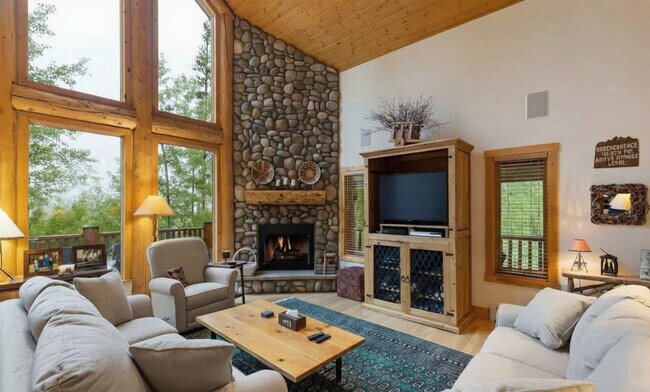 Foto del edificio - 929 American Way