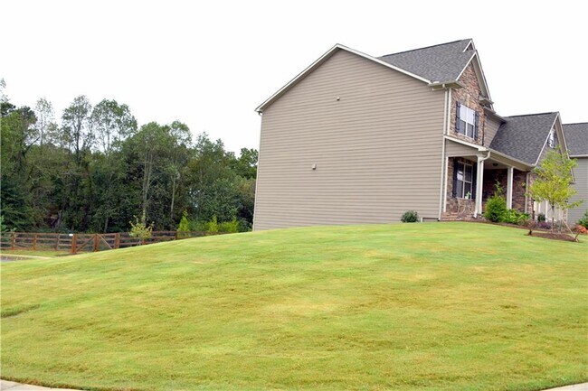 Building Photo - 5730 Lanier Valley Pkwy