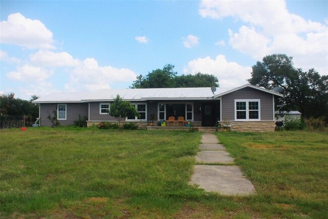 Building Photo - 2809 TX-21