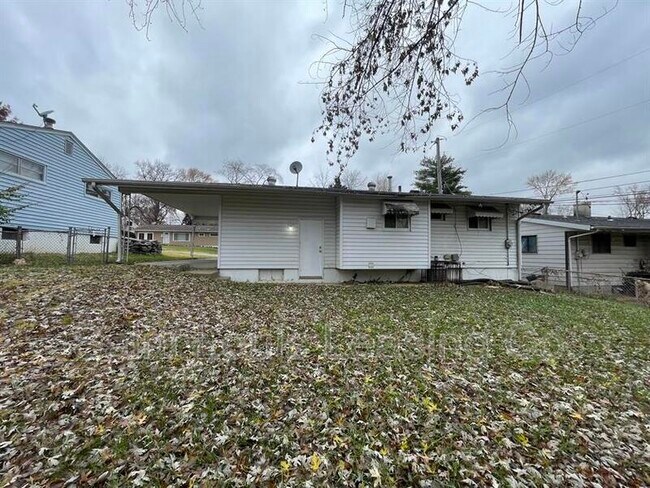 Foto del edificio - 1654 Mowbry Ln