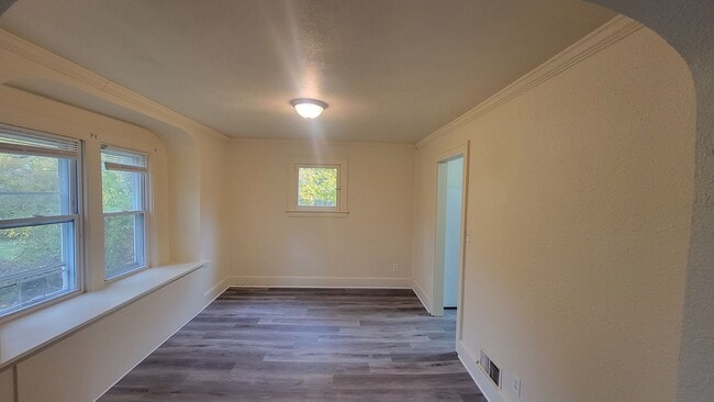 Building Photo - 955 Concord Ave