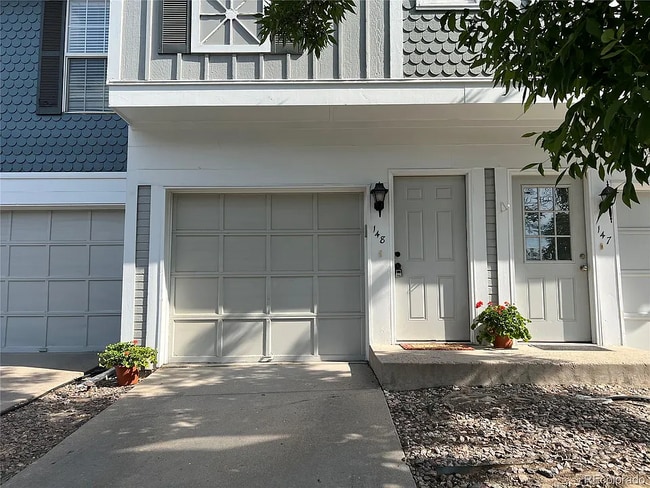 Beautifully remodeled townhome near Cherry... - Beautifully remodeled townhome near Cherry...