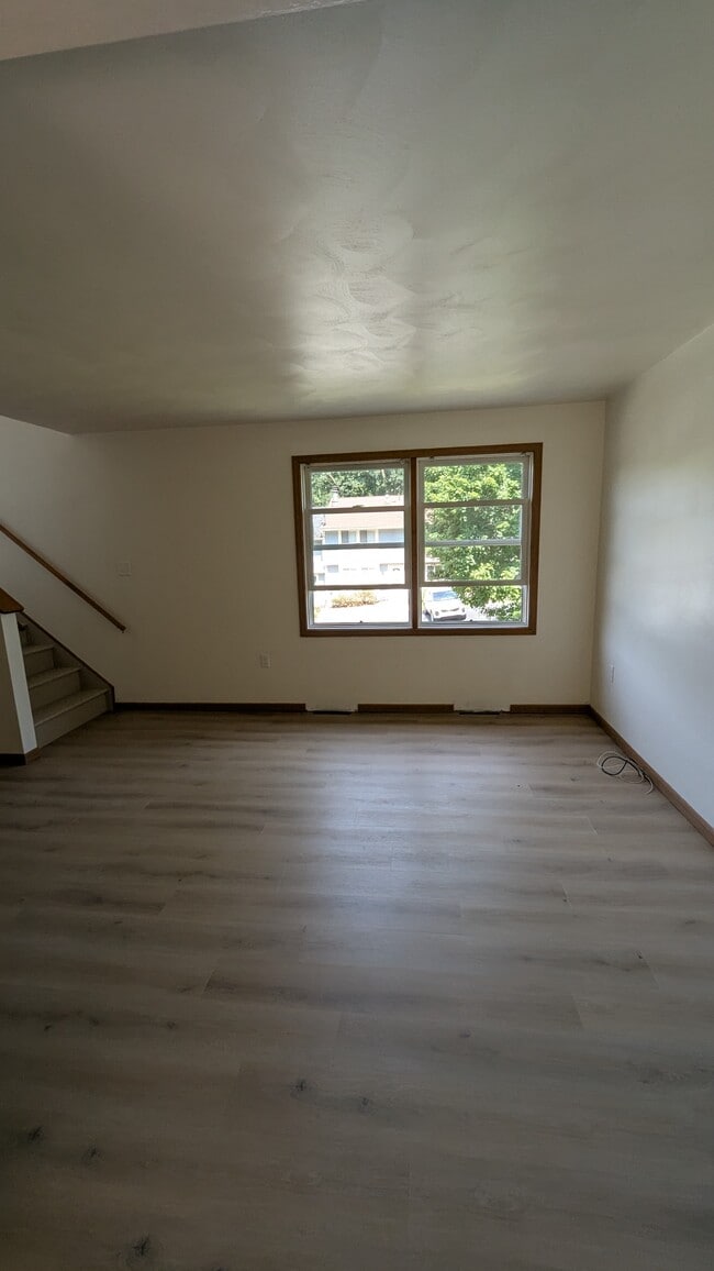 Building Photo - 124 Duquesne Blvd