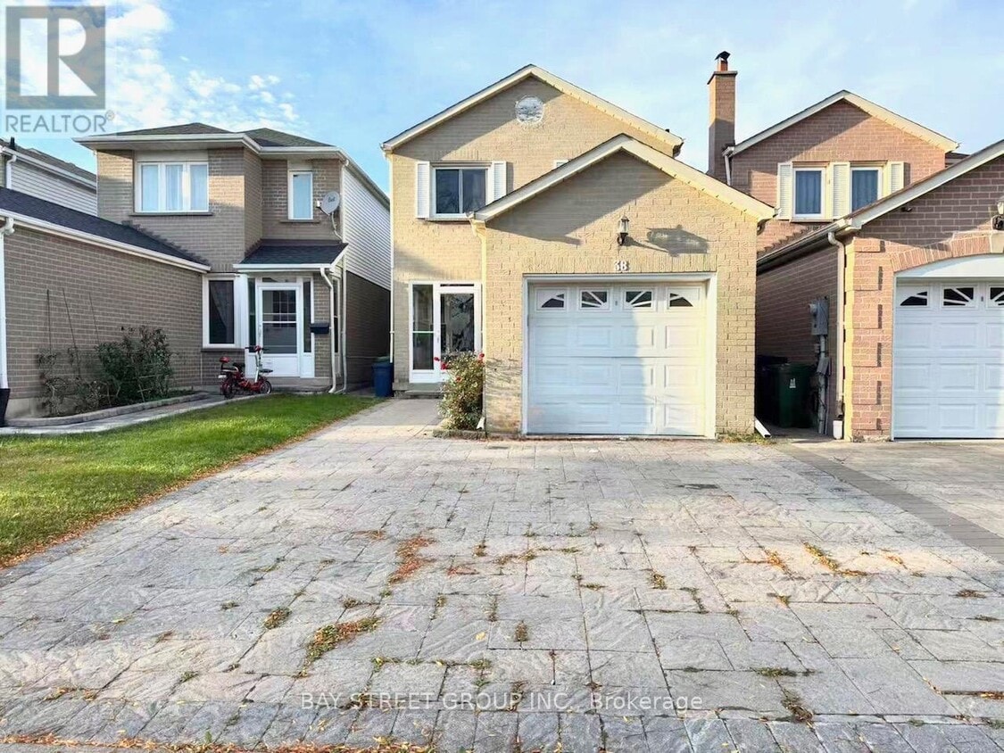Photo principale - 38 Enchanted Hills Crescent
