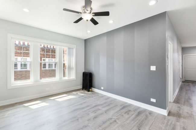 Building Photo - 6954 N Wolcott Ave