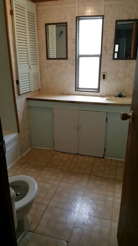 Foto del edificio - AVAILABLE NOW! NO PETS! $775 a month. Call 803-537-0185