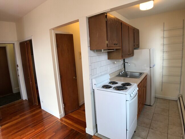 Building Photo - 64 Brighton Ave