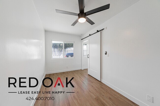 Building Photo - 340 W 87th St